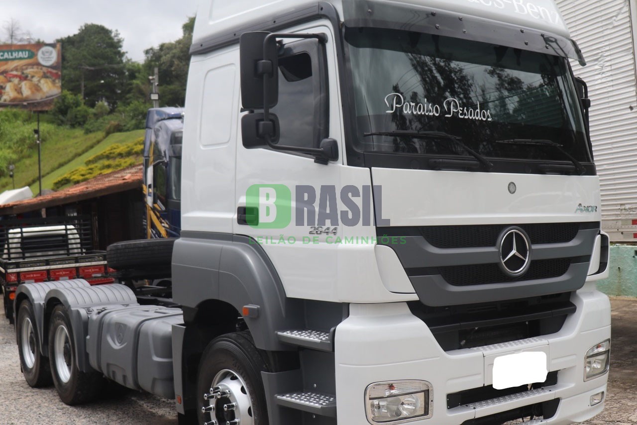 MERCEDES BENZ MB2644 2013