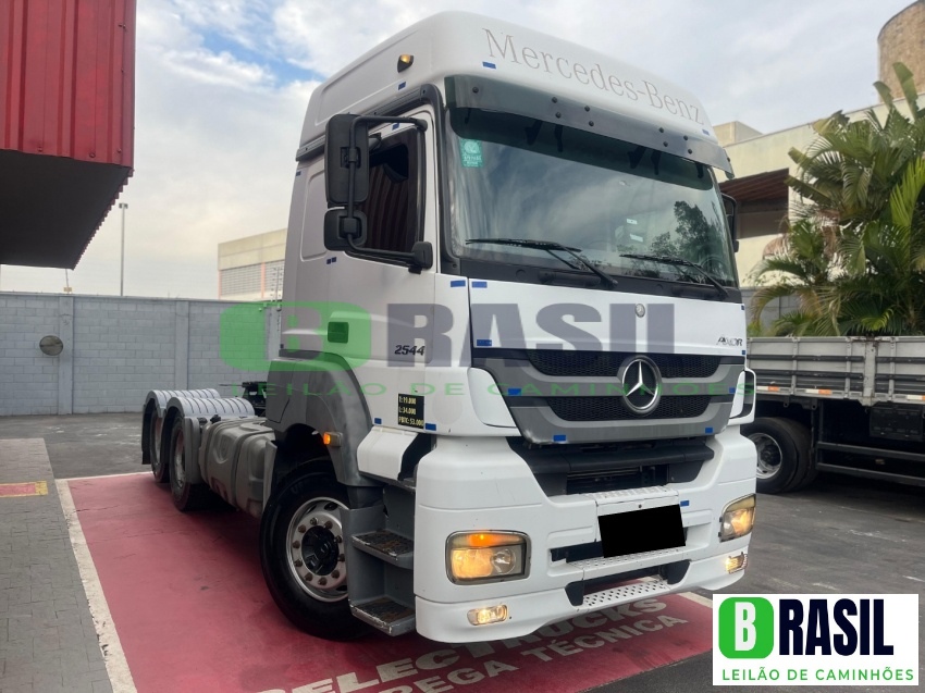 MERCEDES BENZ AXOR 2544 6X2 2013