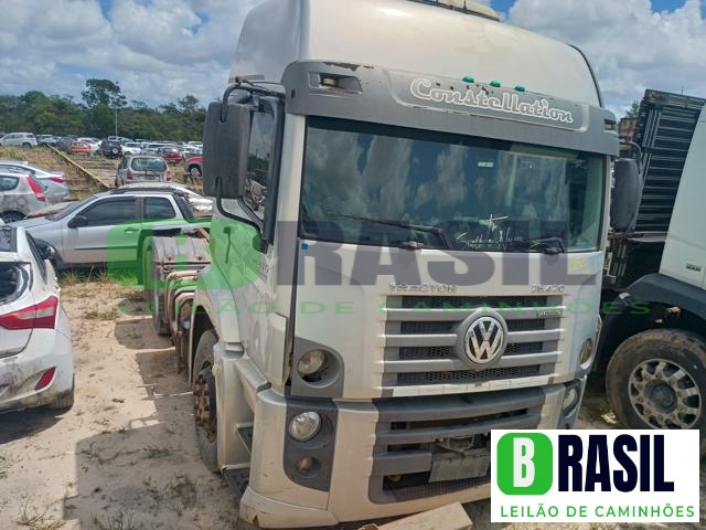 VOLKSWAGEN 25.420 CTC 6X2 2014