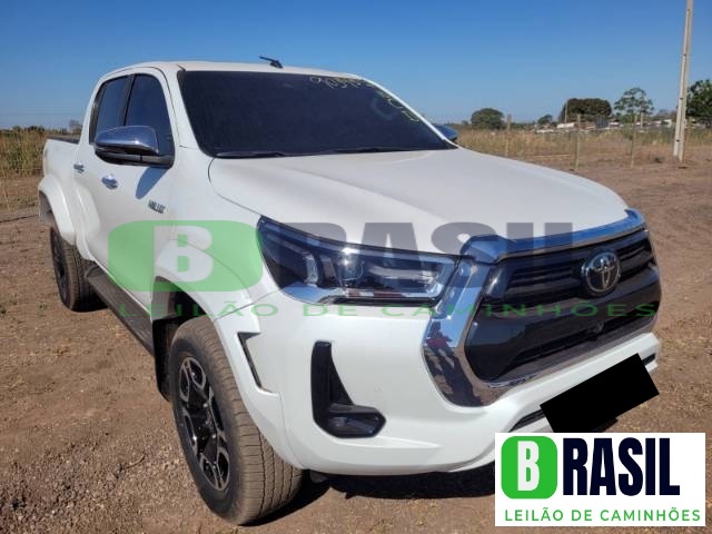 TOYOTA HILUX CD 2024 