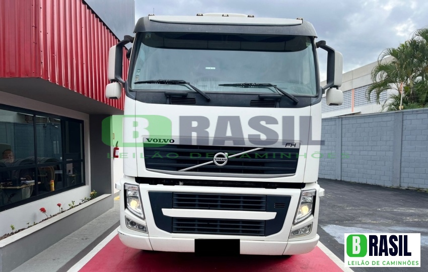 VOLVO FH460 8X2 2014