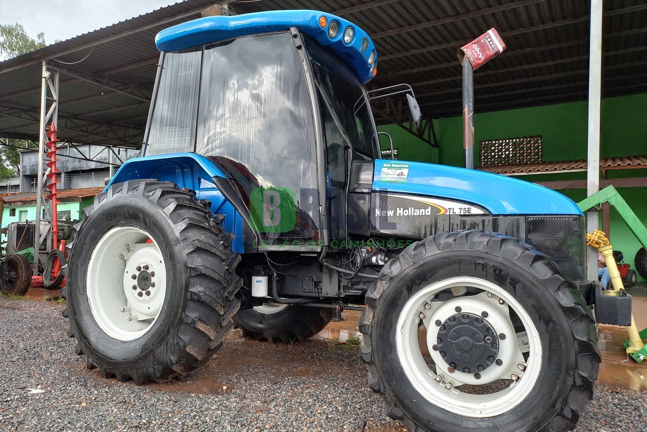 NEW HOLLAND TL75 2010