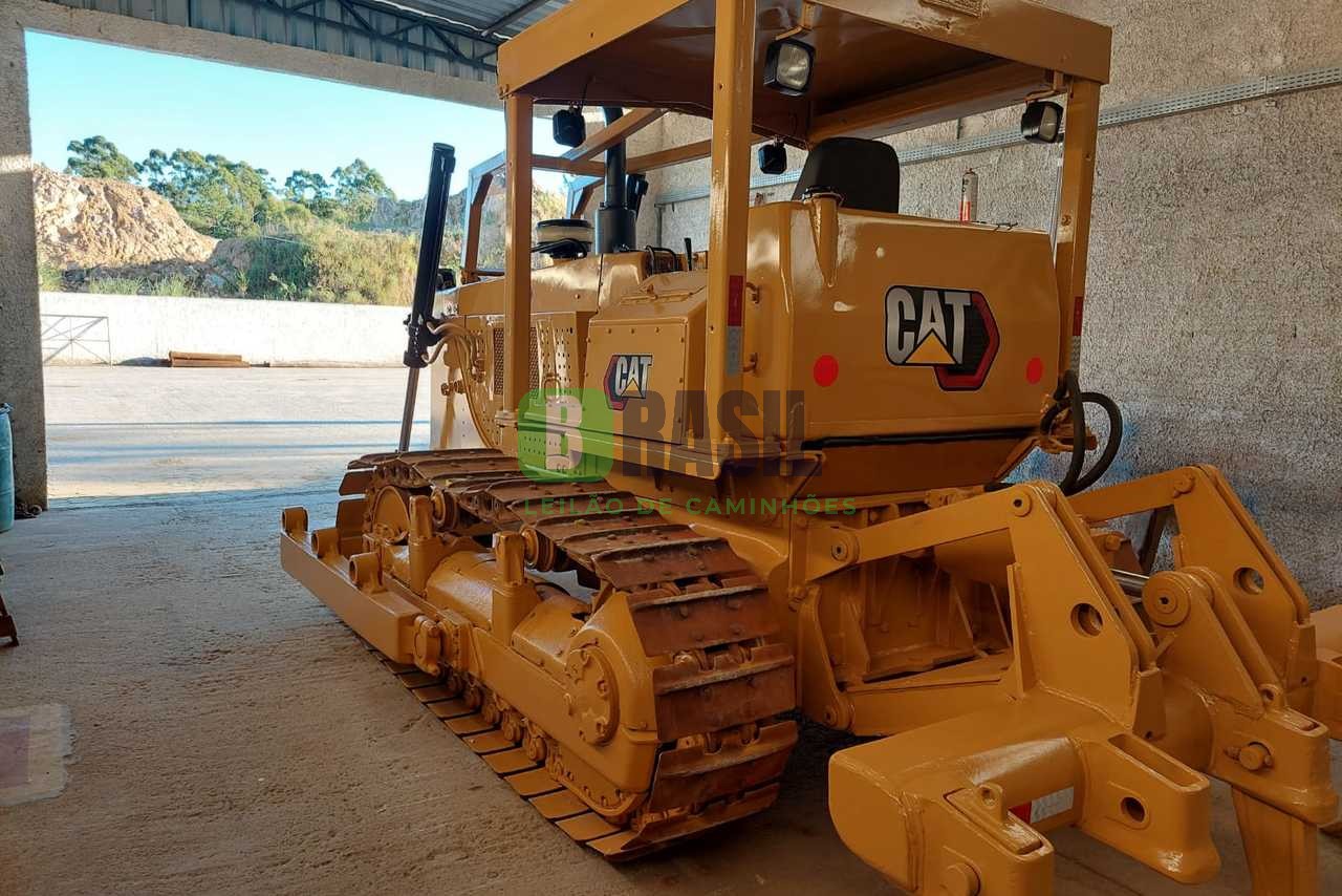 CATERPILLAR D6D 1998