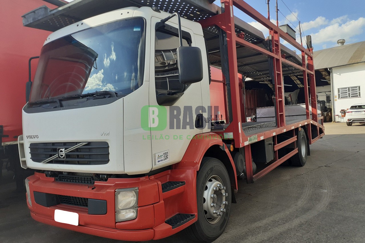 VOLVO VM260 2011