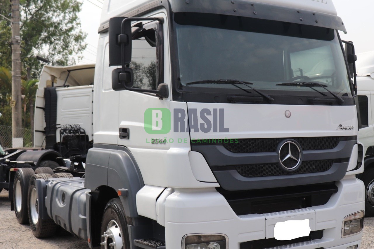 MERCEDES BENZ MB2544 2013