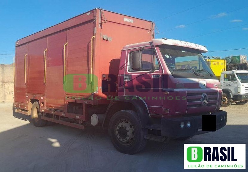 CAMINHÃO VOLKSWAGEN 17.190 WORKER 2013