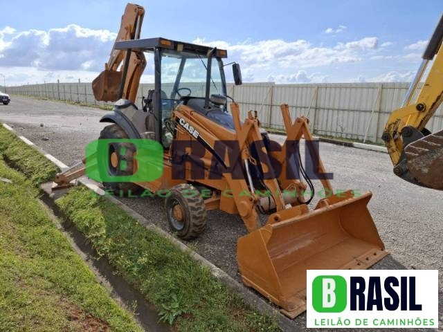 CASE RETROESCAVADEIRA 580M 2010 
