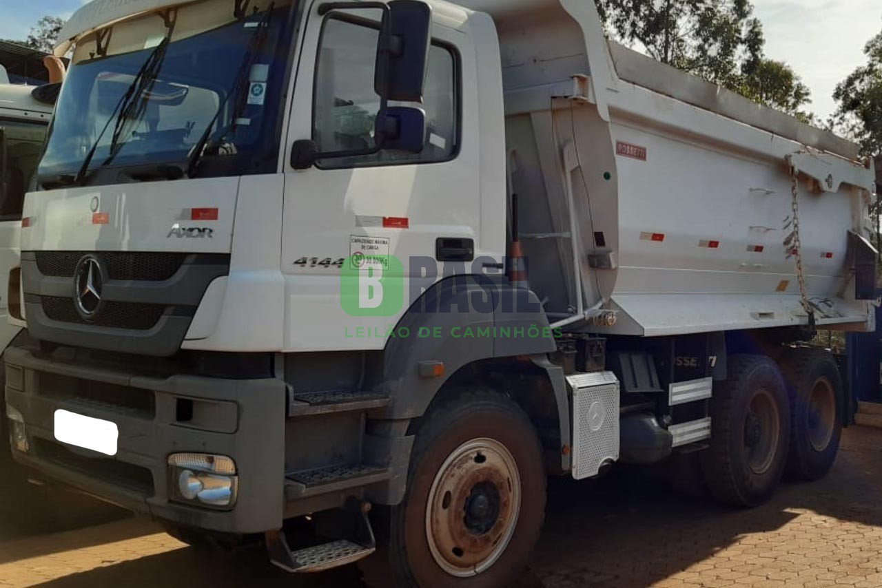 MERCEDES BENZ MB4144 2016