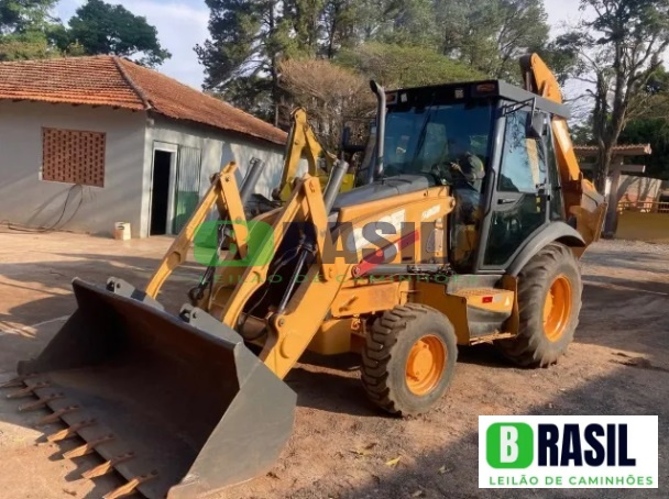 Retroescavadeira CASE 580N 2012