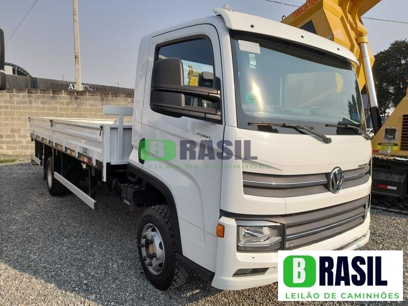 VOLKSWAGEN 11.180 DRC 4X2 2023