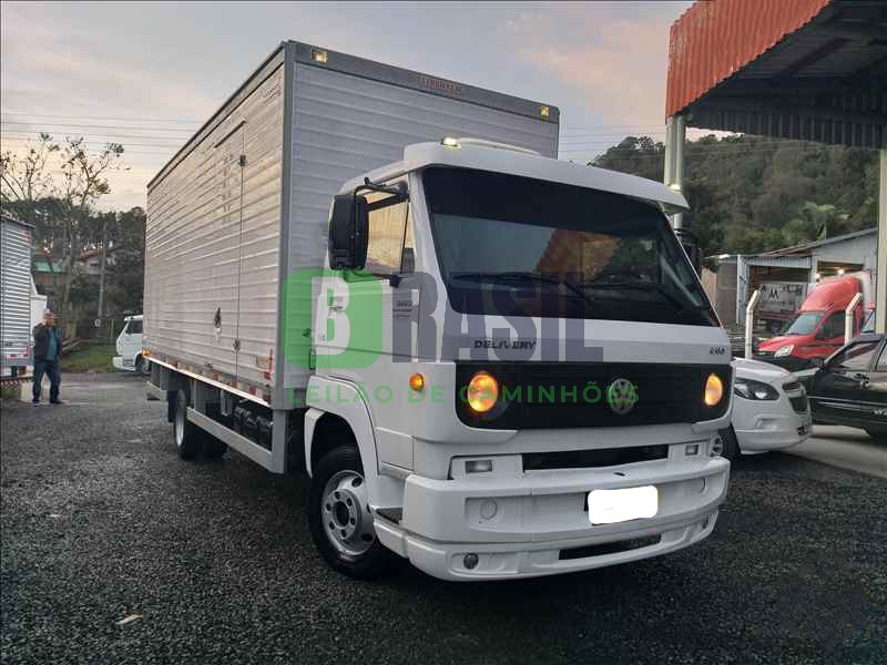 VOLKSWAGEN 9 160 2012