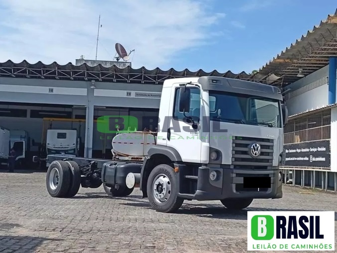 Volkswagen 13-190 Constellation 2013