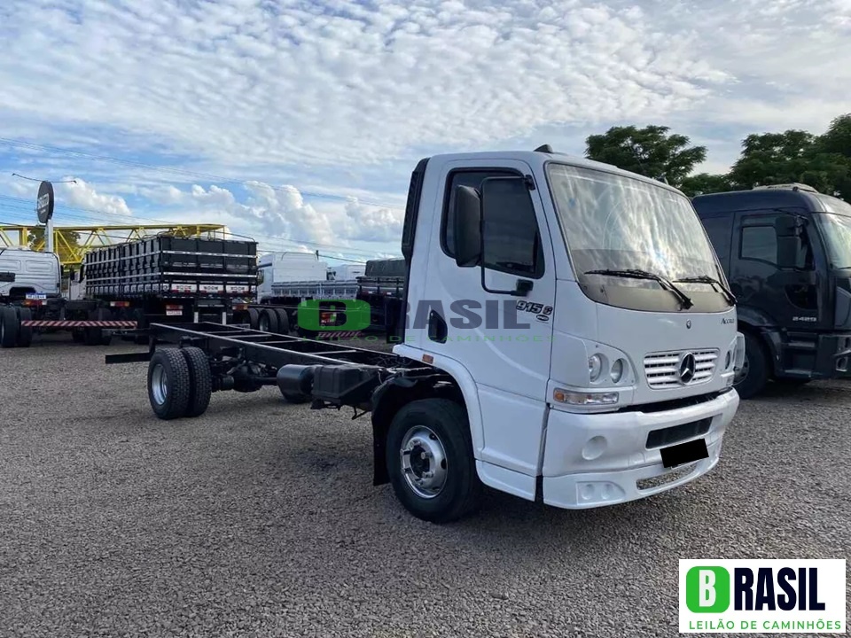 Mercedes benz Accelo 915 2012