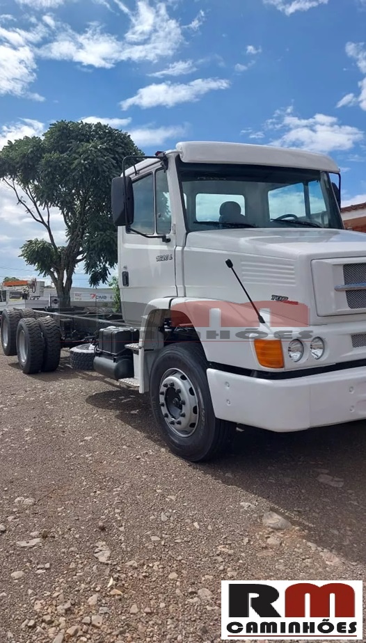 Mercedes Benz 1620 2009