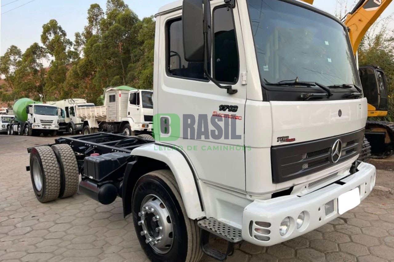 MERCEDES BENZ MB1718 2012
