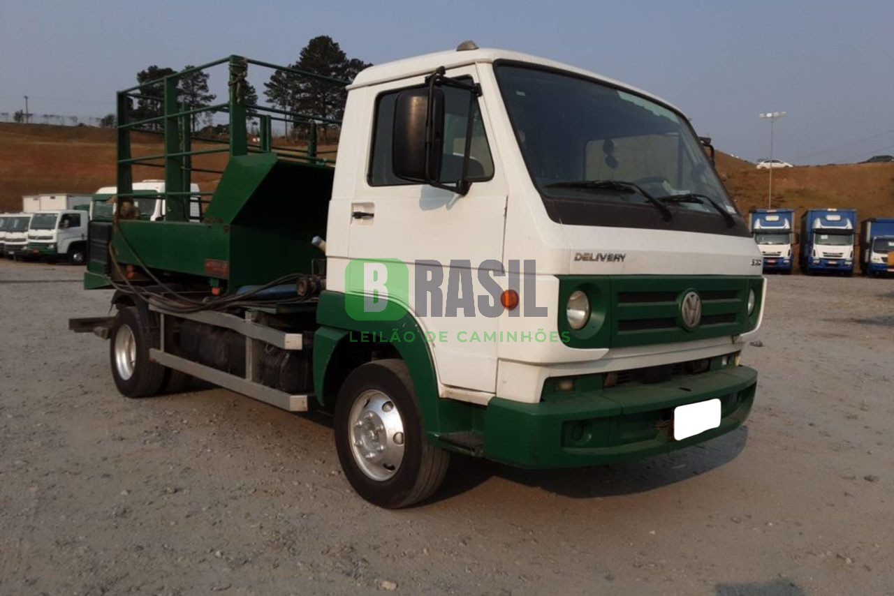 VOLKSWAGEN 8 160 2015